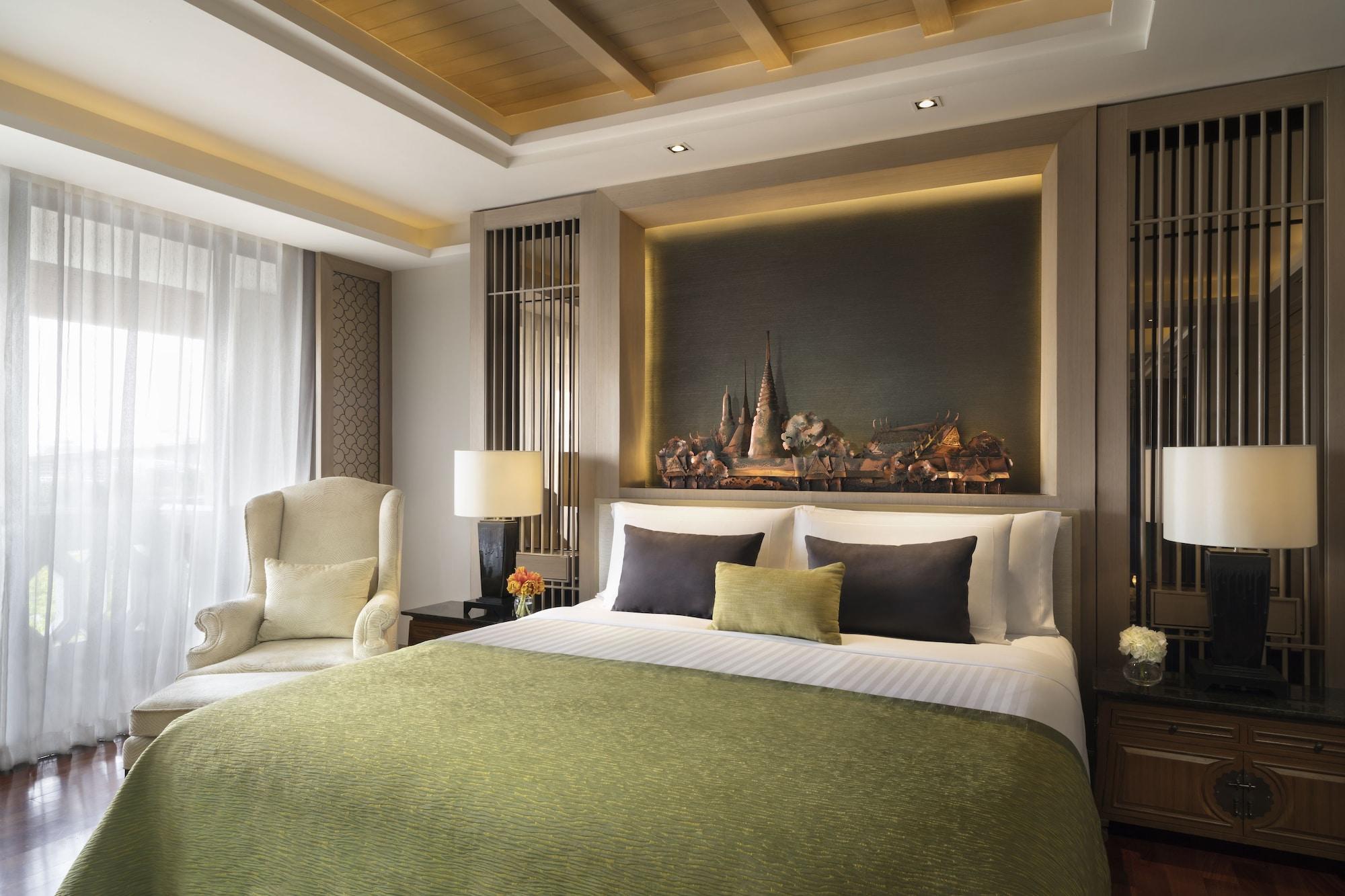 Anantara Riverside Bangkok Resort Экстерьер фото A bedroom at the hotel